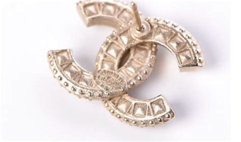 Chanel Crystal CC logo earring studs – LLBazar.